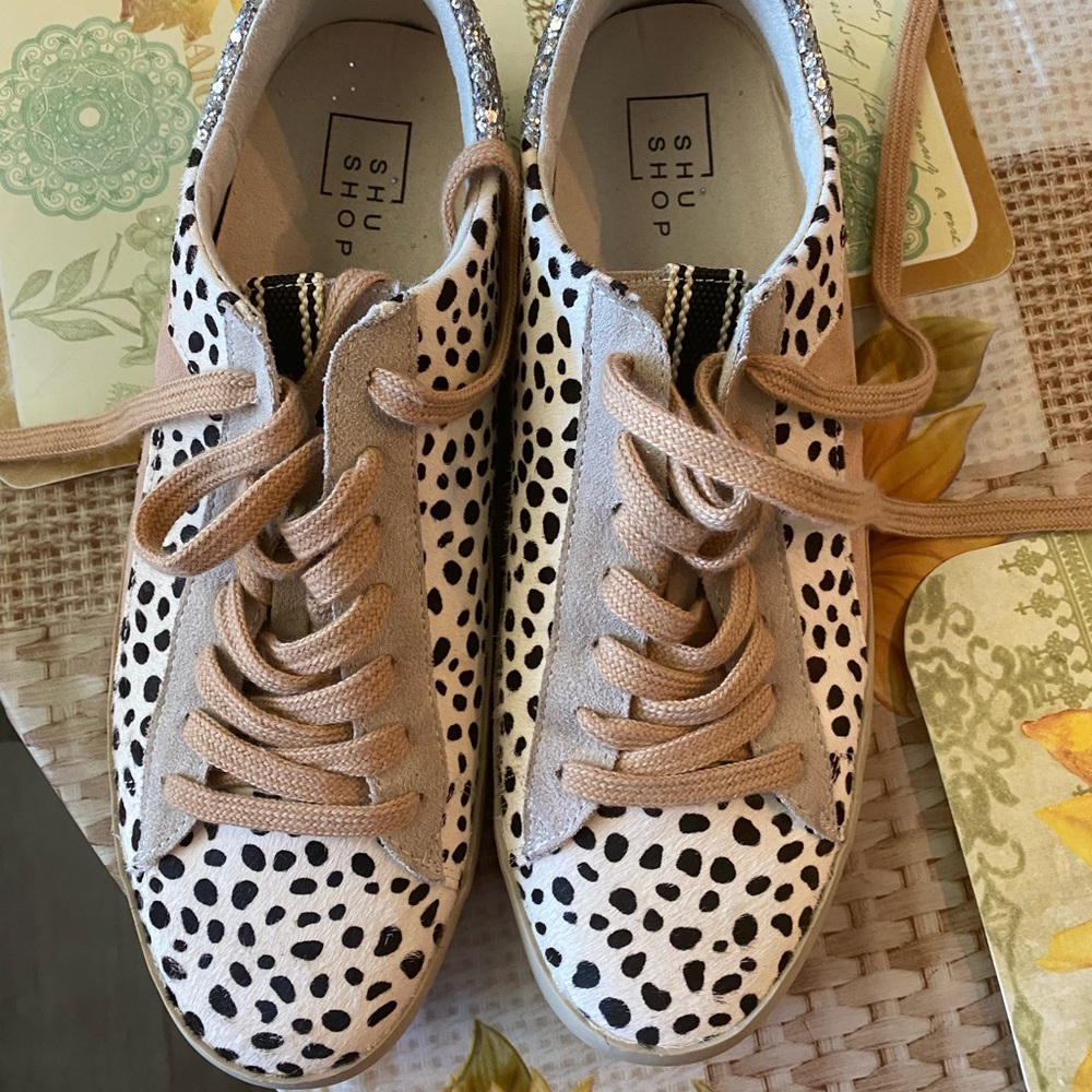 Size 10 sneakers
